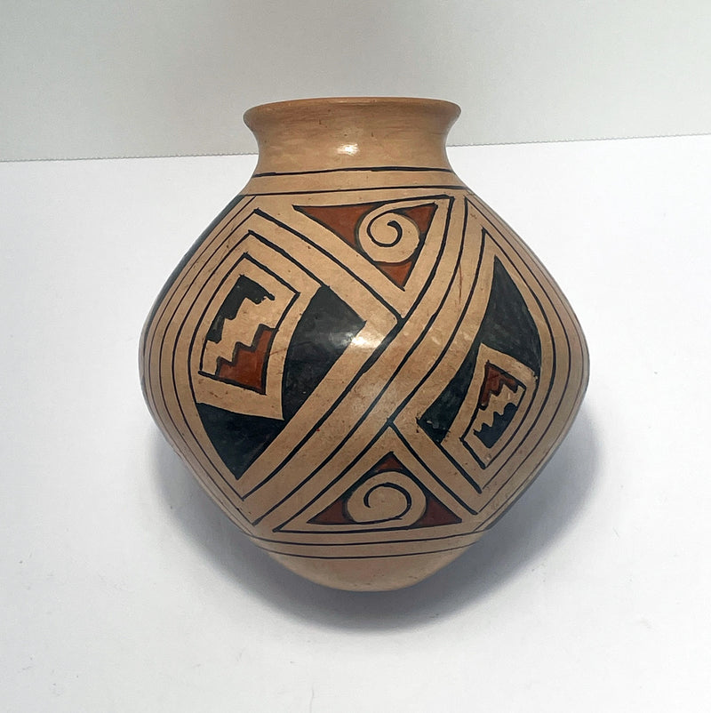 Manuel Olivas Handmade Paquime Olla Pot