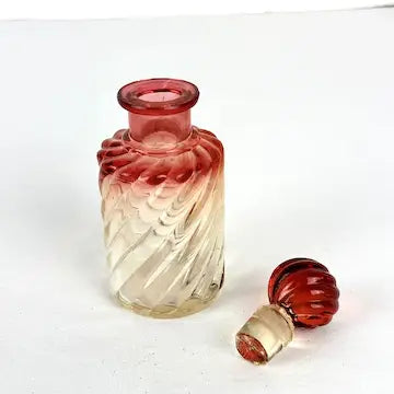 Early 20th Century Baccarat Amberina Rose Tiente Miniature Perfume Bottle