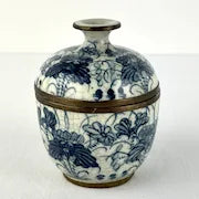 Early 20thC Chinese Blue and White Lidded Teacup