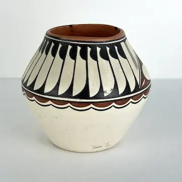 Vintage Navajo Feather Pottery signed M Saxon